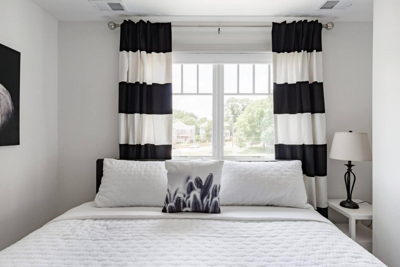 Ferienhaus Brand New Luxury Near Downtown